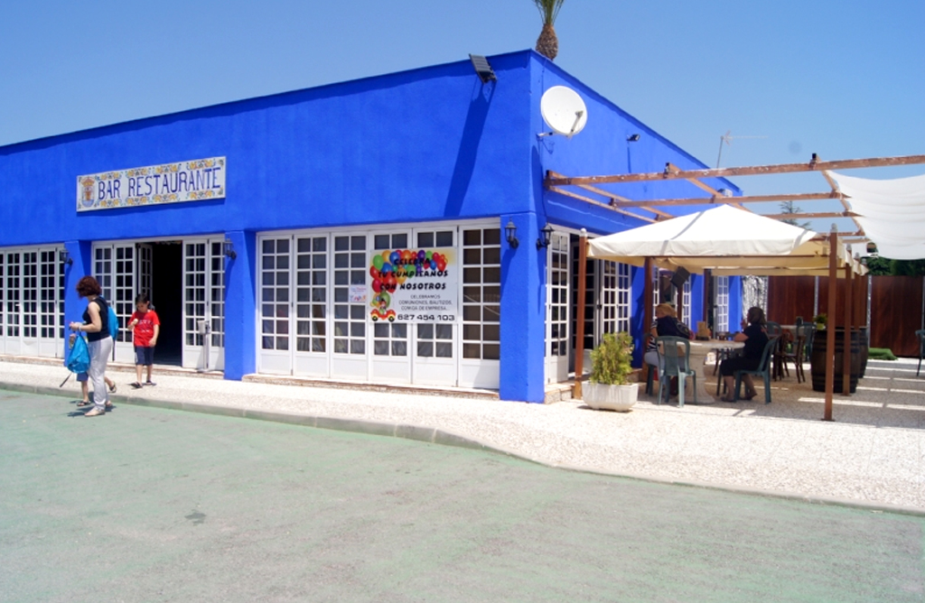 El kiosco del polideportivo estar abierto un mes ms